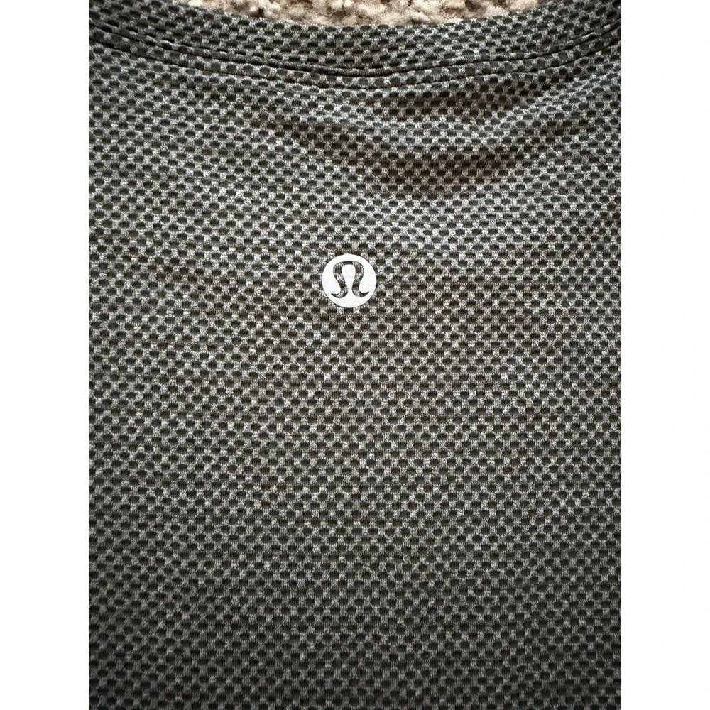 Lululemon Women's Activewear Olive Green & Gray‎ Split Open Back Top Medium/8(?)